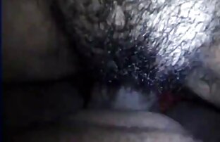 XXX Momo Himeno faz vídeo pornô das gostosas um broche deslumbrante.