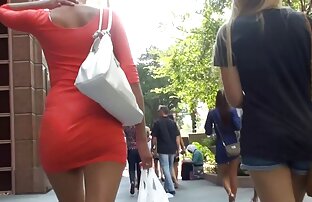 XXX A miúda japonesa sabe assistir vídeo de sexo pornô chupar uma pila