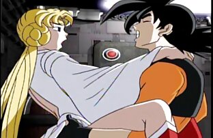 XXX Teen mostra as suas belas mamas e o seu filme pornô de japonesa rabo